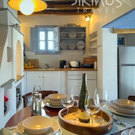 Traditional Maisonette With Picturesque Chora View