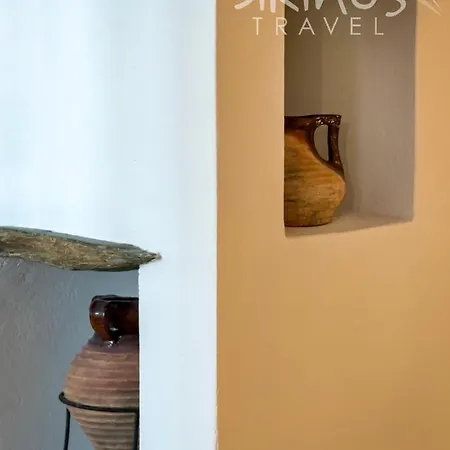 Traditional Maisonette With Picturesque Chora View Holiday home Folegandros Town