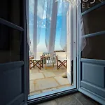 Traditional Maisonette With Picturesque Chora View